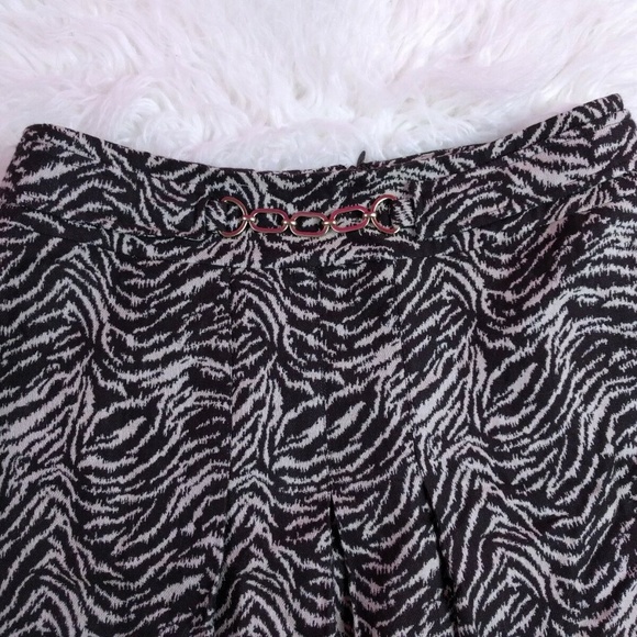 @ Ann Taylor sz 6 Brown Cream Pleated Skirt - Picture 3 of 7